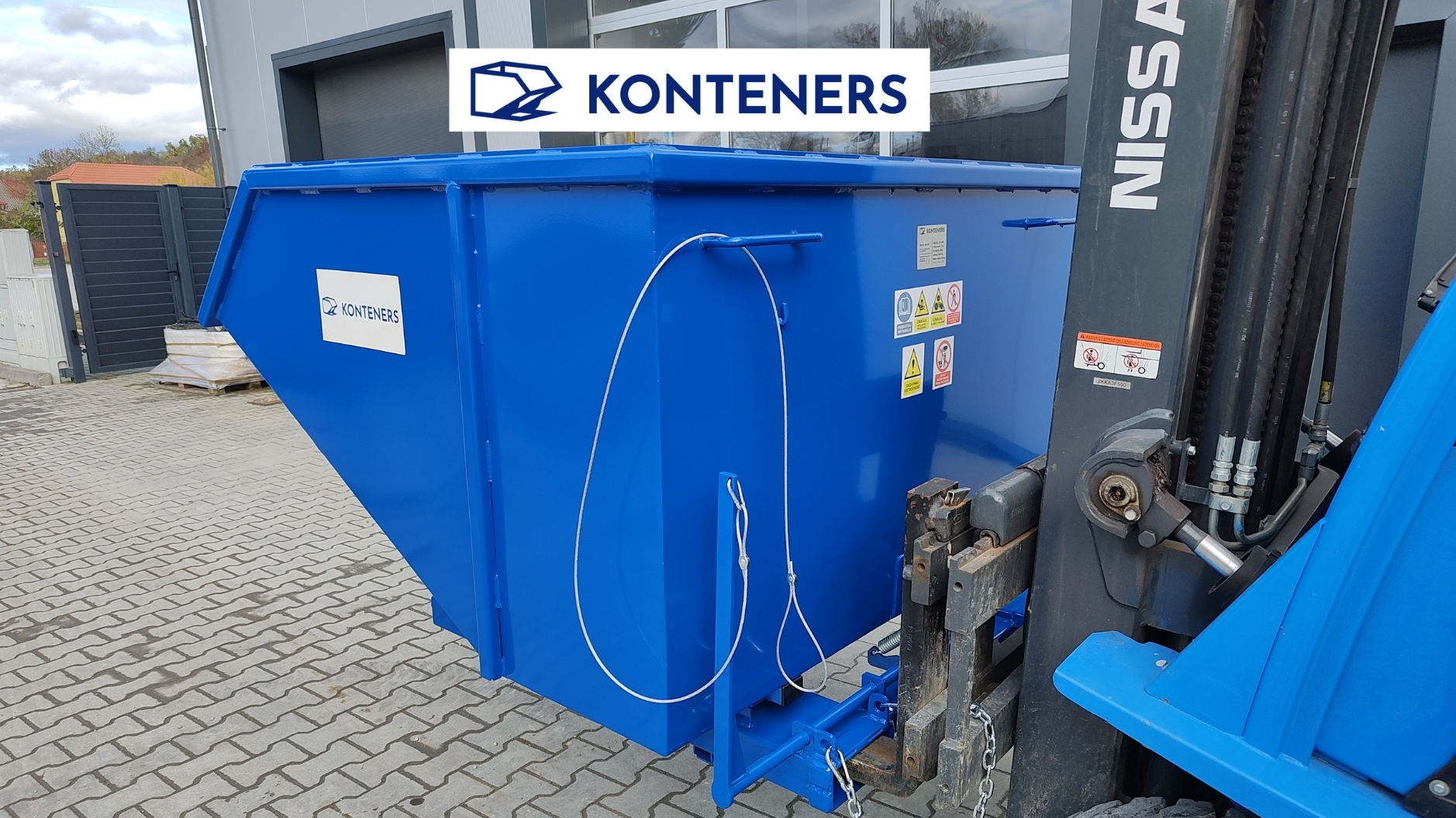 Kontener samowyładowczy KS1500 - dźwignia + zderzak Kontener samowyładowczy KS1500 - dźwignia + zderzak